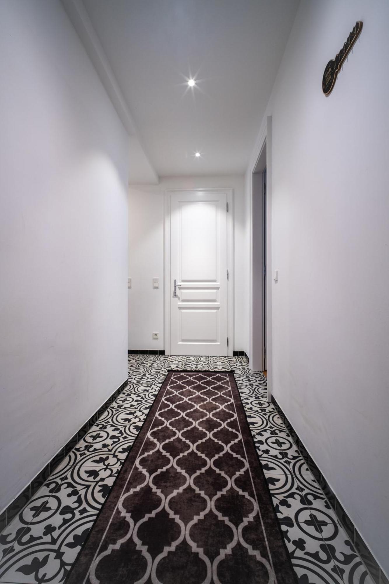 Apartment Sweet - State Opera Wien